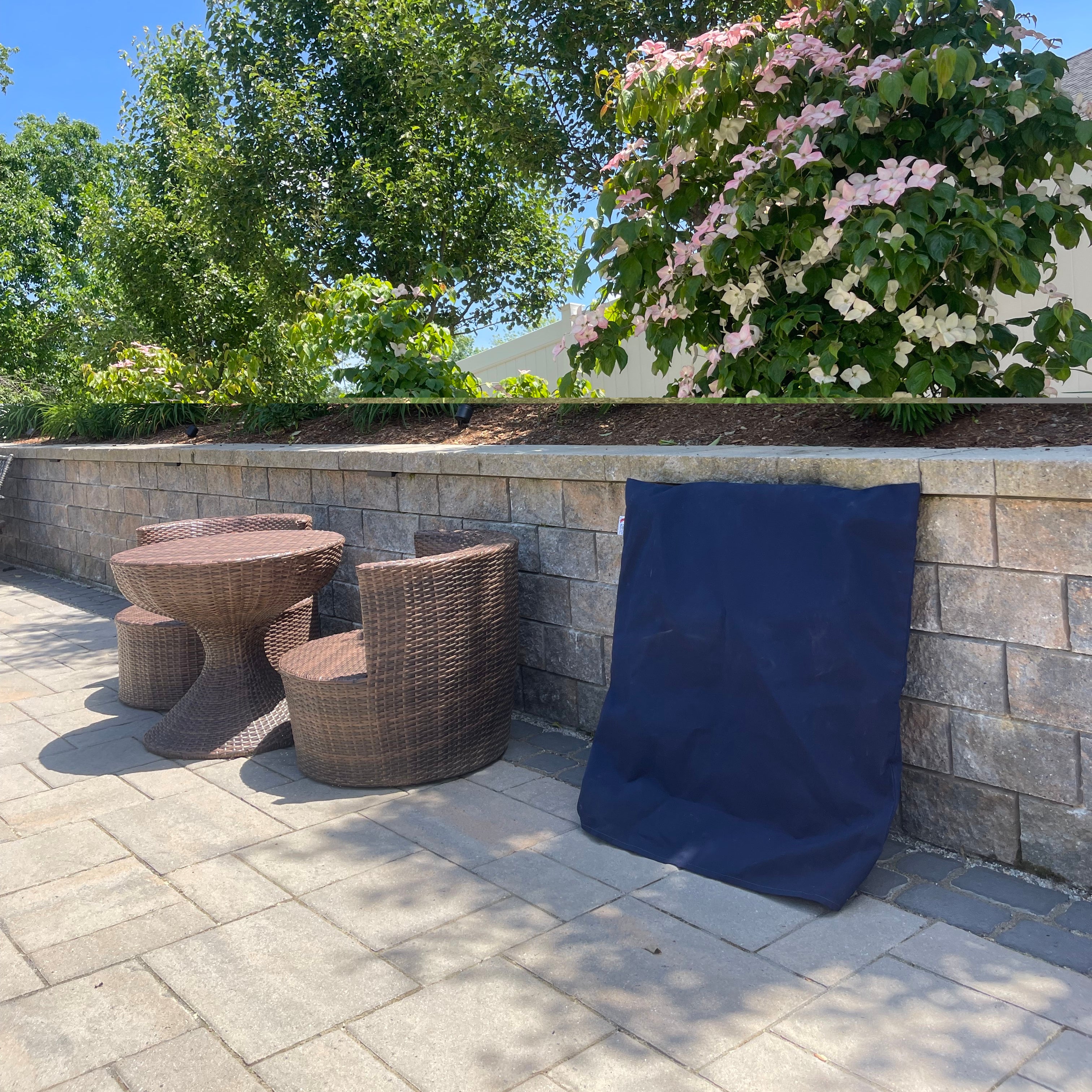 Protective Fabric Covering for Wood Beach Chair